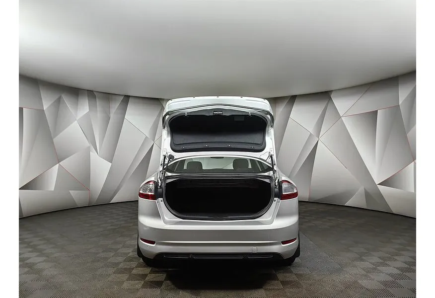 Ford Mondeo 2.3 AT (161 л.с.) Ambiente Серебристый в АВИЛОН. Слайд №12