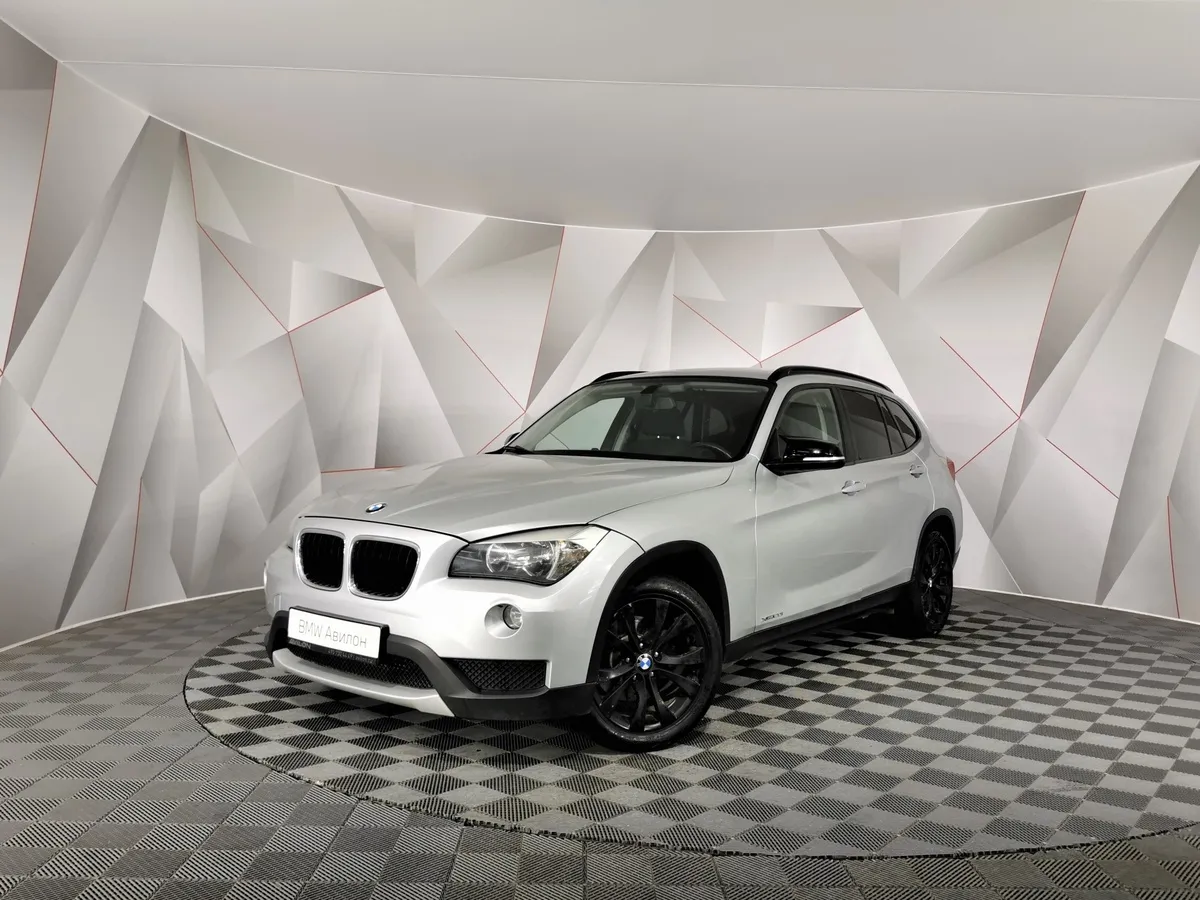 АВИЛОН - BMW X1 xDrive20i AT (184 л.с.) Серебристый - slide 10240328