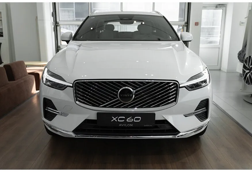 Volvo XC60 2.0 AT AWD (264 л.с.) Luxury Edition Белый в АВИЛОН. Слайд №3