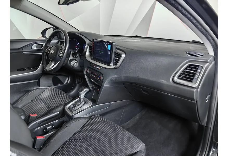 Kia Ceed 1.6 MPI AT (128 л.с.) Comfort Черный в АВИЛОН. Слайд №13
