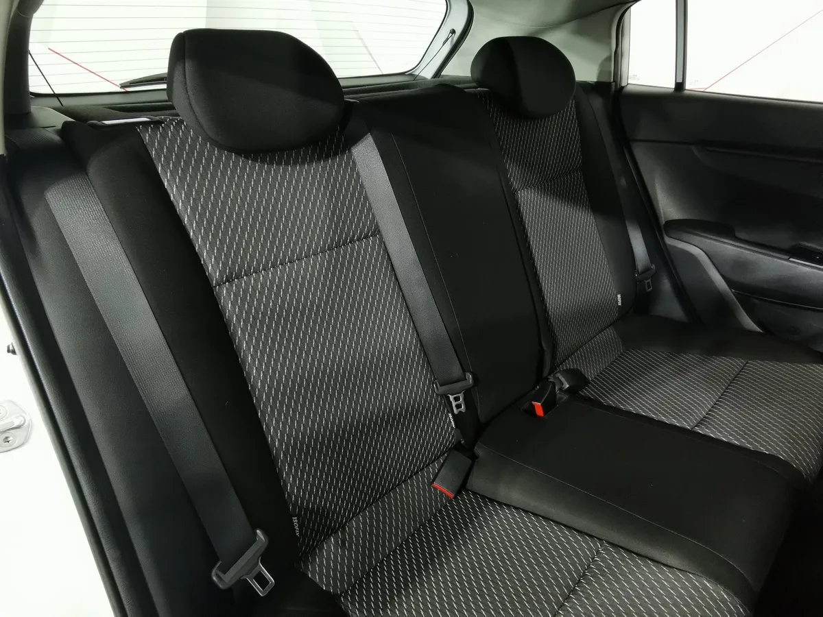 Kia Rio X-Line 1.6 AT (123 л.с.) Luxe Белый в АВИЛОН. Слайд №16