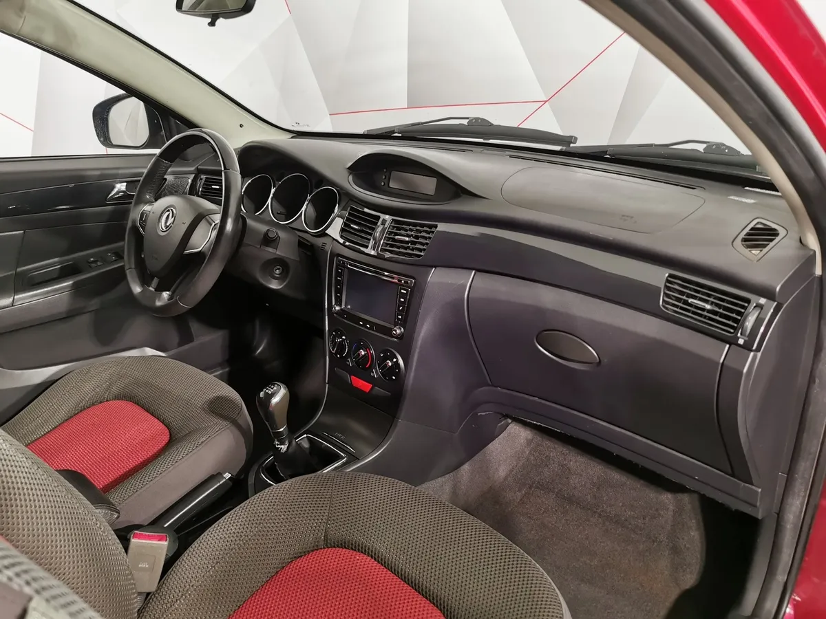 DongFeng H30 1.6 MT (117 л.с.) Comfort Красный в АВИЛОН. Слайд №10
