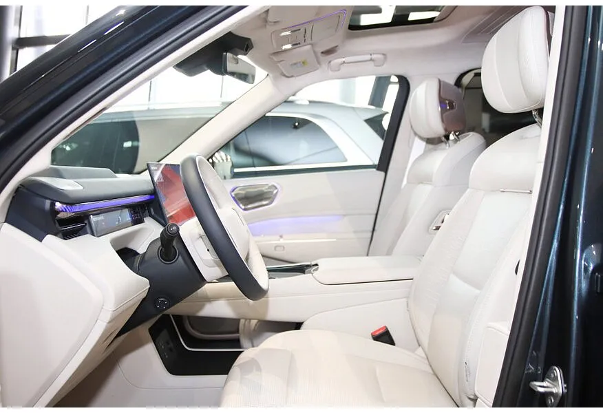 LIVE. Слайд №7