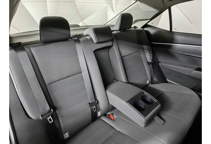 Toyota Corolla 1.8 CVT (140 л.с.) Стиль Плюс Черный в АВИЛОН. Слайд №16