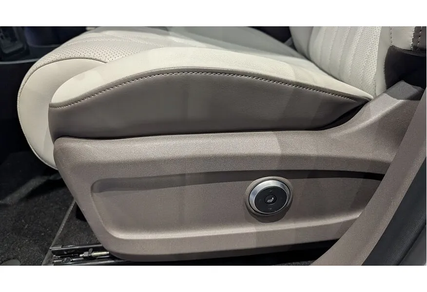 EXEED RX 2.0T 8AT 4WD (249 л.с.) Flagship Серый в АВИЛОН. Слайд №9