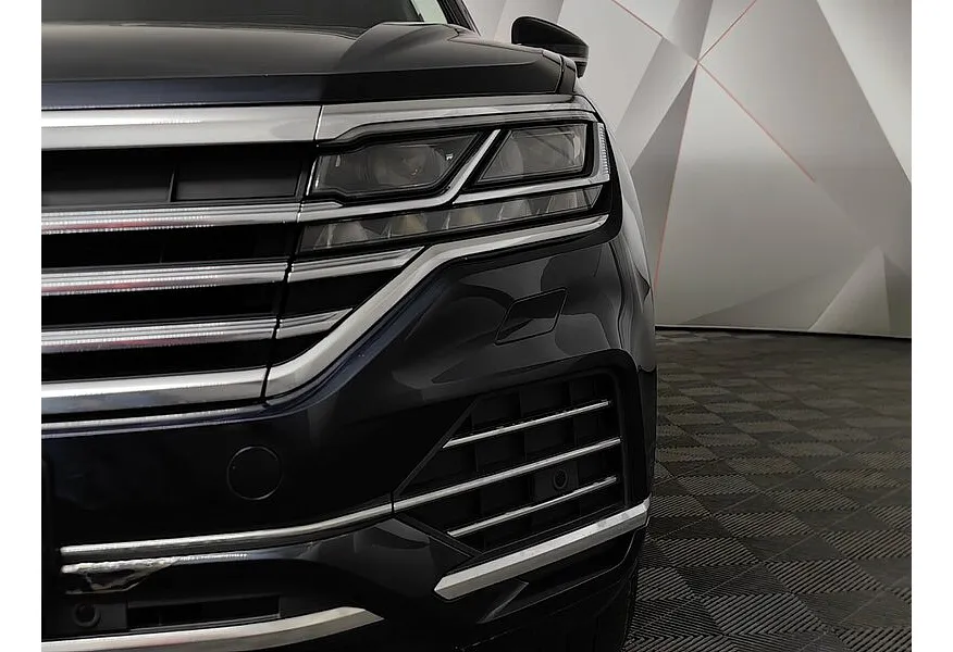 Volkswagen Touareg 3.0 V6 TDI Tiptronic 4Motion (249 л.с.) Exclusive Черный в АВИЛОН. Слайд №10