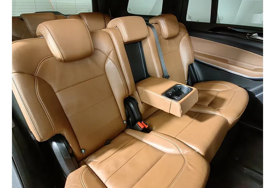 Mercedes-Benz GLS 500 4MATIC 9G-TRONIC (455 л.с.) Особая серия Серый в АВИЛОН. Слайд №16