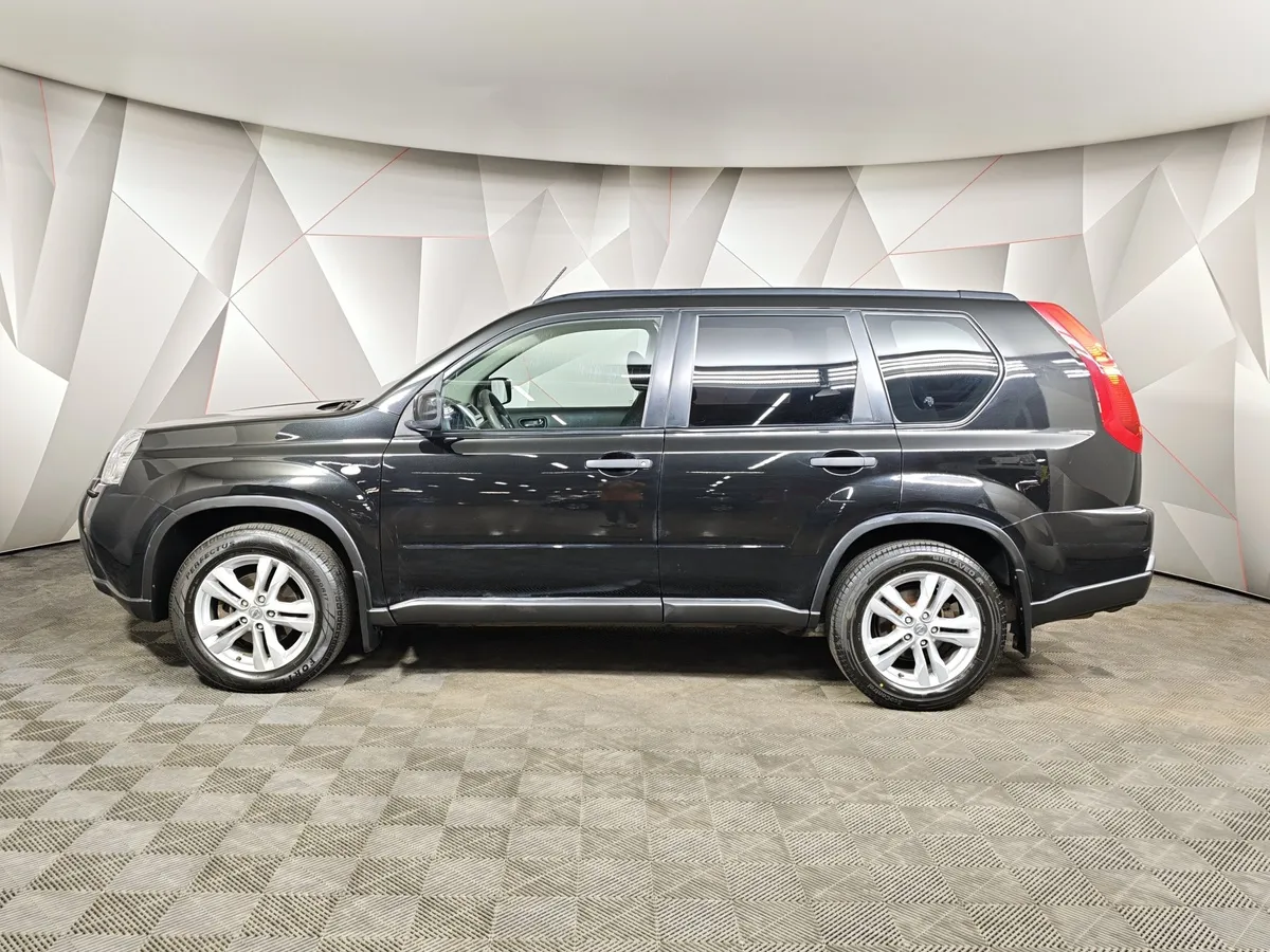 Nissan X-Trail 2.0 CVT AWD (141 л.с.) Черный в АВИЛОН. Слайд №5