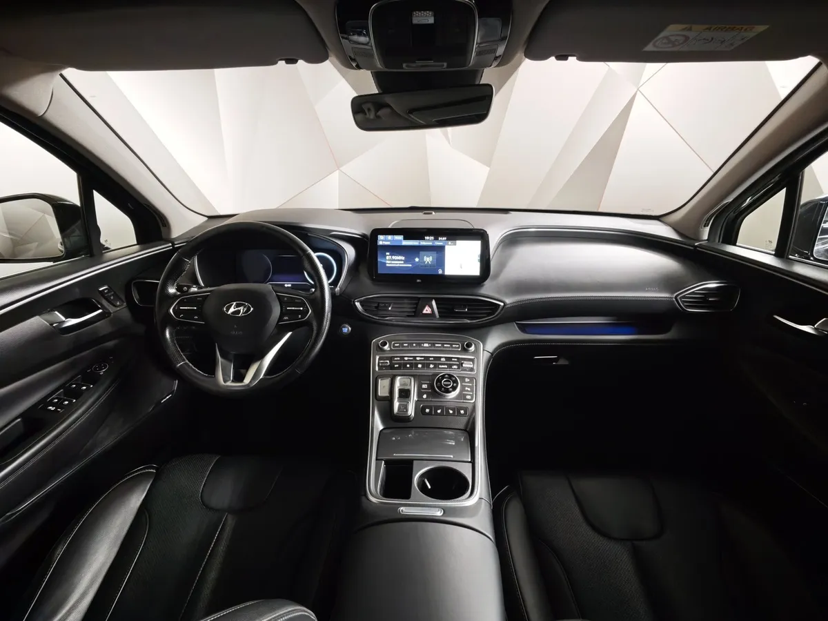 Hyundai Santa Fe 3.5 AWD 8AT (249 л.с.) High-Tech Черный в АВИЛОН. Слайд №14