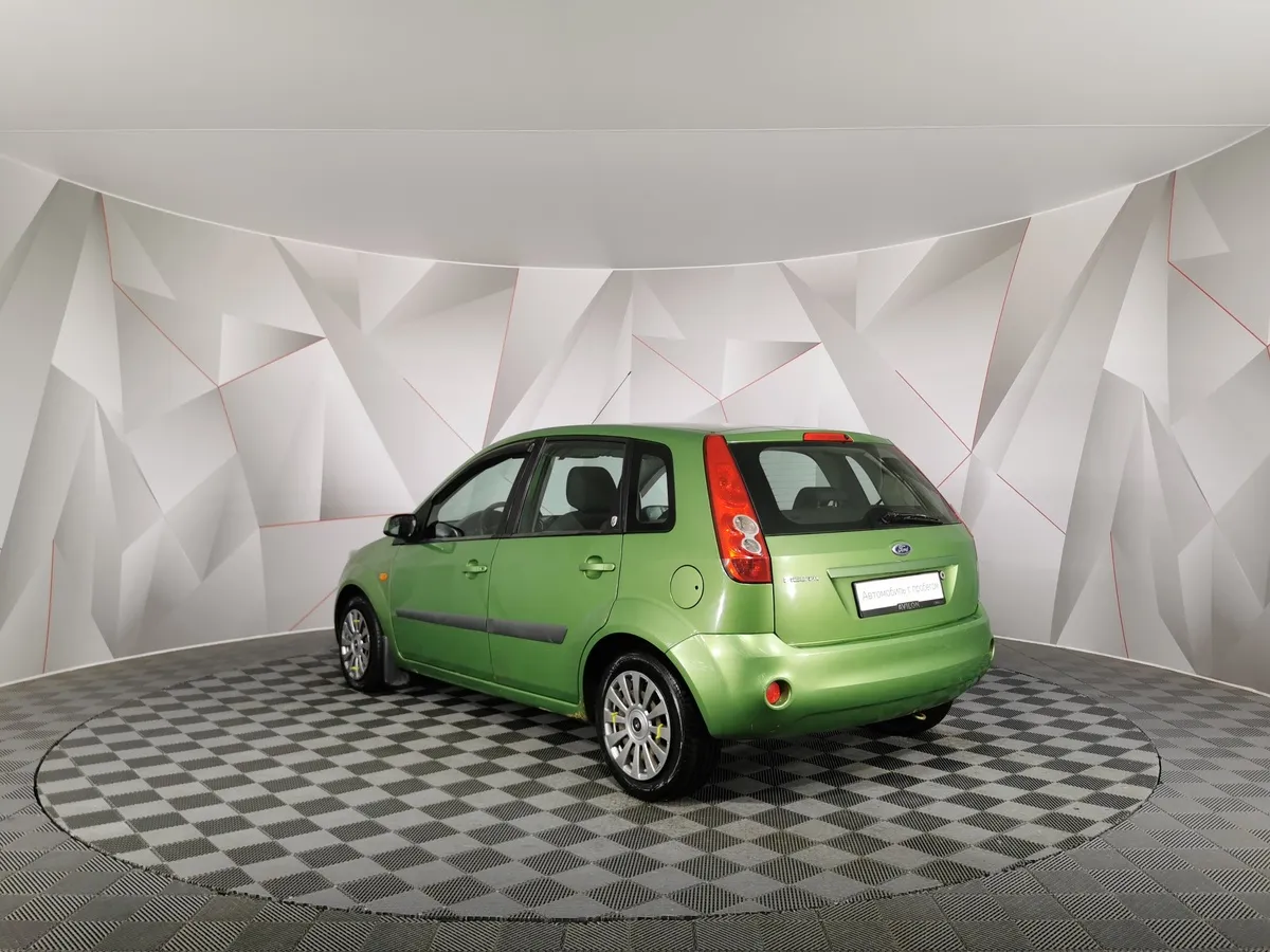 Ford Fiesta 1.6 AT (100 л.с.) Ghia Зеленый в АВИЛОН. Слайд №4