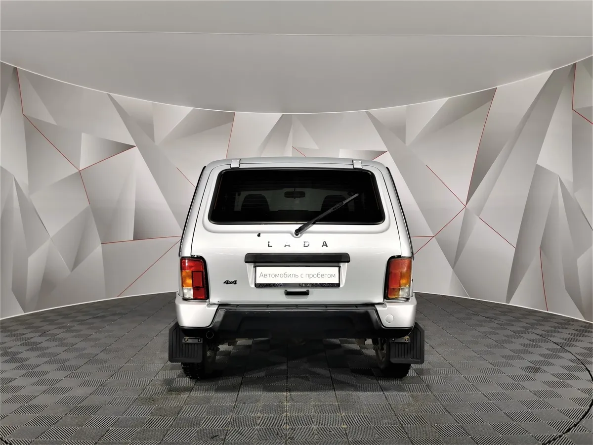 ВАЗ (Lada) 4x4 1.7 MT 8 кл. (Евро-4) (83 л.с.) Серебристый в АВИЛОН. Слайд №7