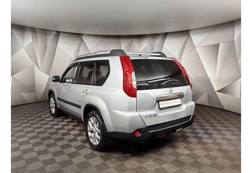 Nissan X-Trail 2.5 CVT AWD (171 л.с.) LE Top Серебристый в АВИЛОН. Слайд №7