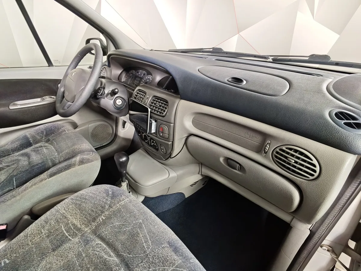 Renault Scenic 1.6 16v MT (107 л.с.) Серый в АВИЛОН. Слайд №11