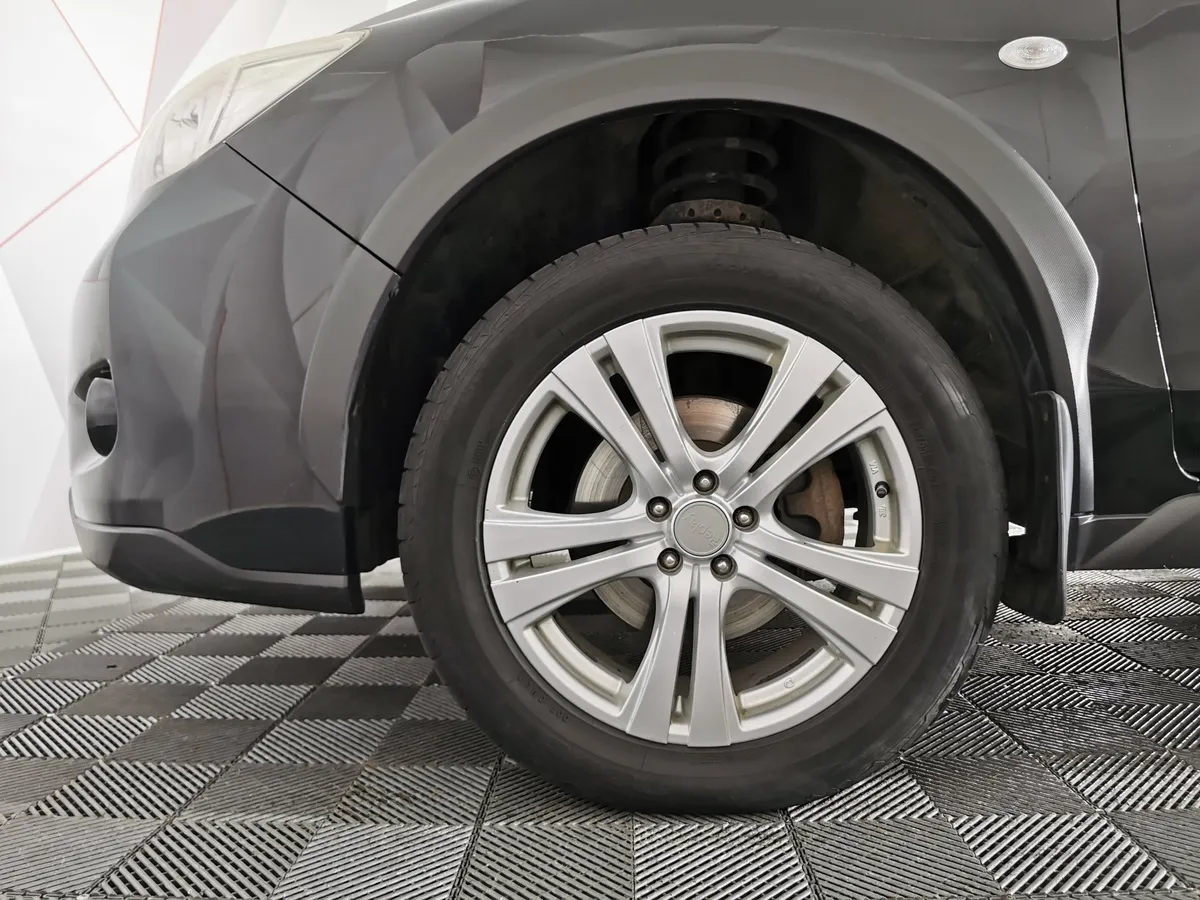 Subaru XV 1.6 MT AWD (114 л.с.) Черный в АВИЛОН. Слайд №9