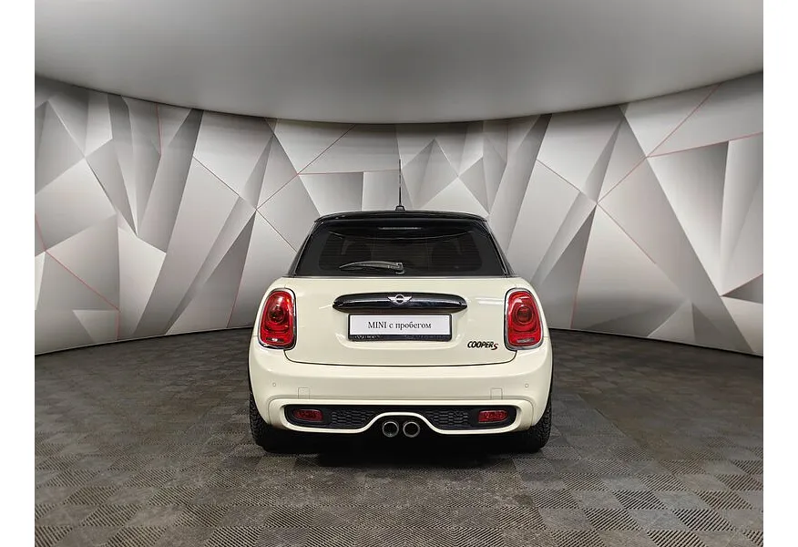 Mini 5 дверей 2.0 AT (192 л.с.) Белый в АВИЛОН. Слайд №4