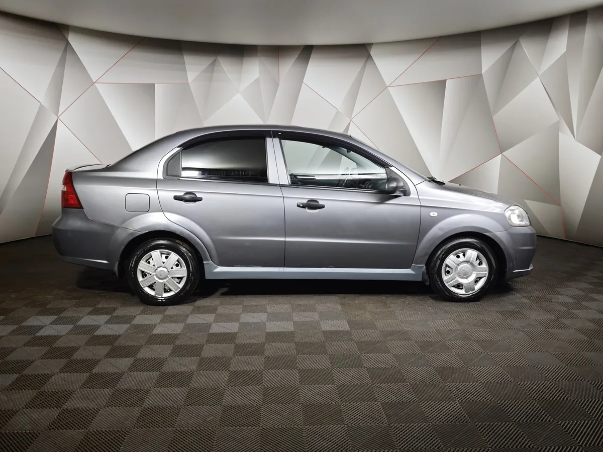 Chevrolet Aveo 1.2 MT (84 л.с.) Серый в АВИЛОН. Слайд №6