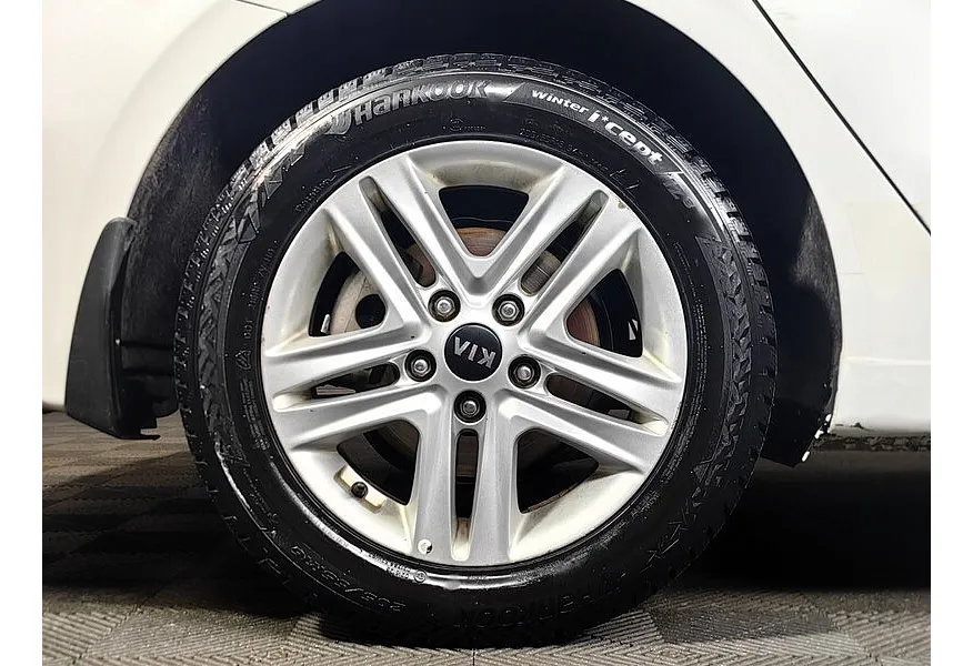 Kia Ceed 1.6 AT (129 л.с.) Classic Белый в АВИЛОН. Слайд №9