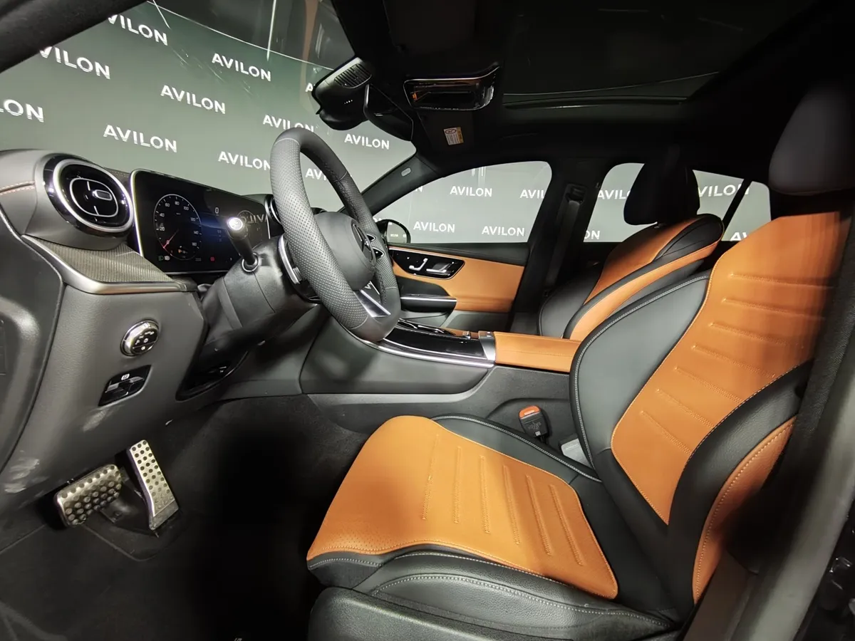 Mercedes-Benz GLC Купе 260 9G-TRONIC 4MATIC (204 л.с.) Черный в АВИЛОН. Слайд №6