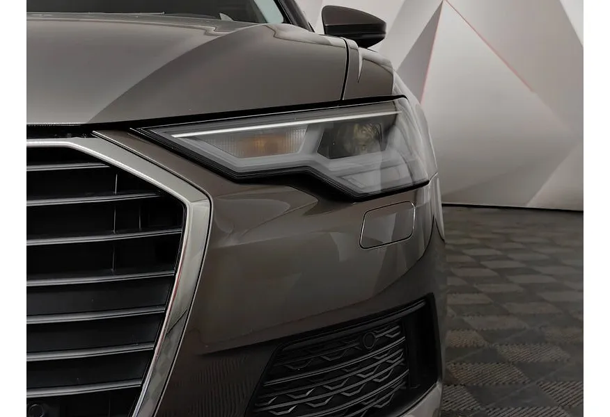 Audi A6 45 TFSI quattro S tronic (245 л.с.) Коричневый в АВИЛОН. Слайд №10