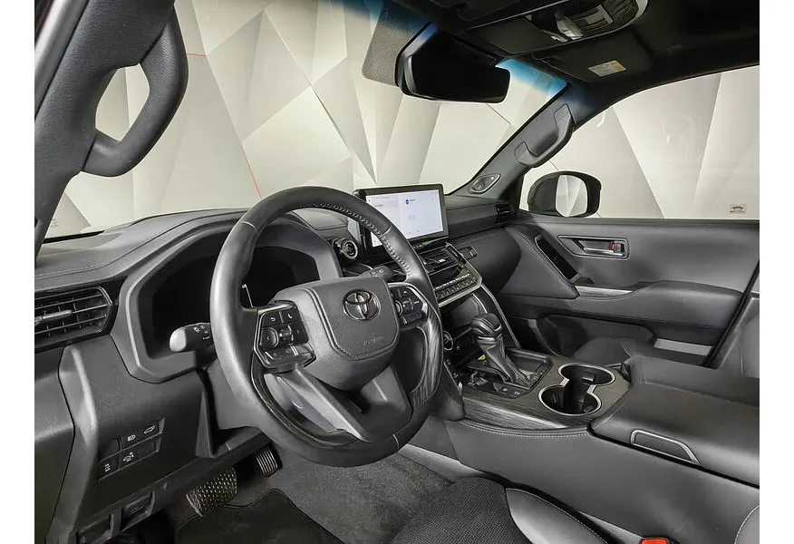 Toyota Land Cruiser 3.5 V6 AT 4WD (415 л.с.) Черный в АВИЛОН. Слайд №19