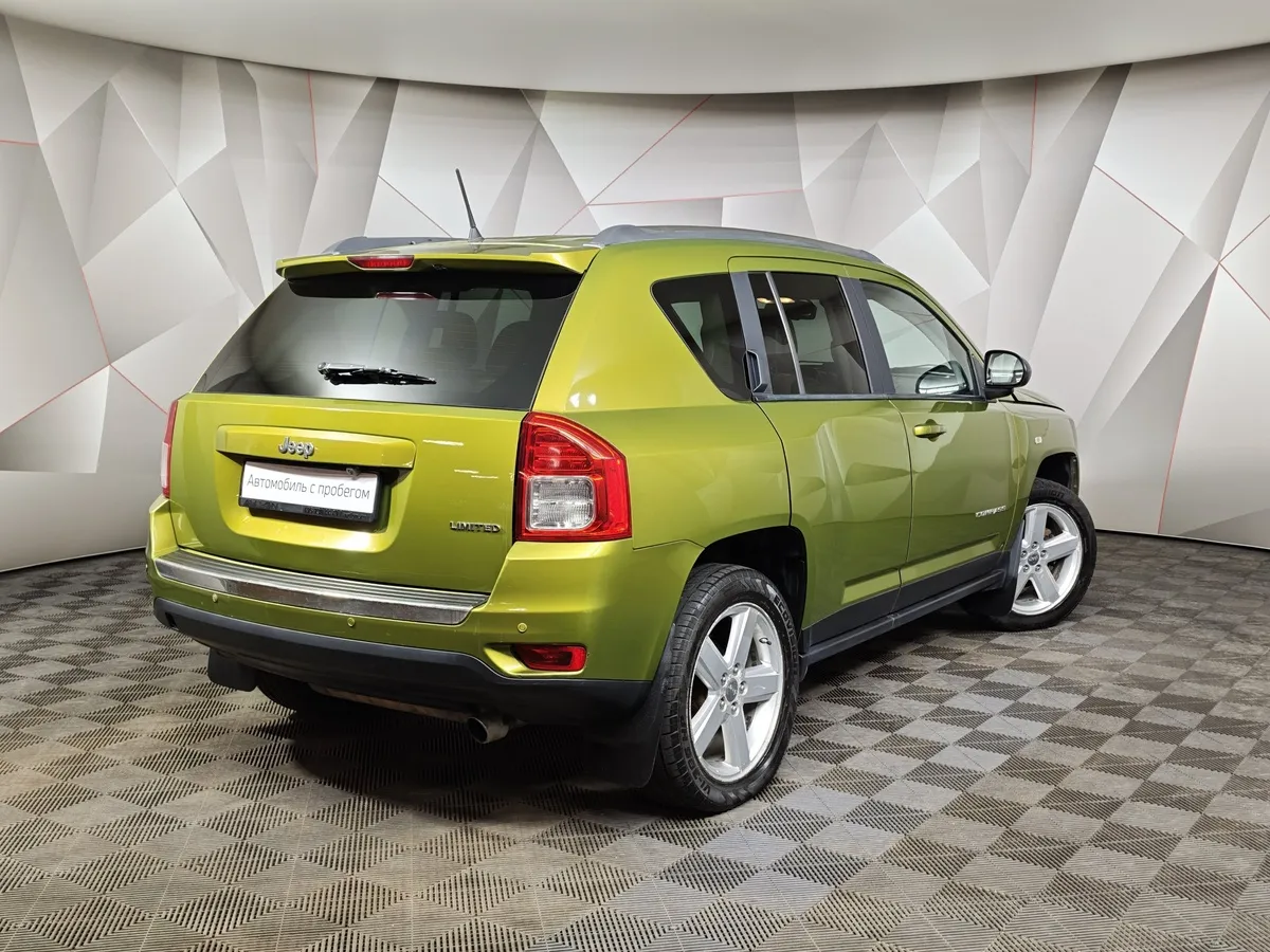 Jeep Compass 2.4 4x4 AT (150 л.с.) Limited Зеленый в АВИЛОН. Слайд №2