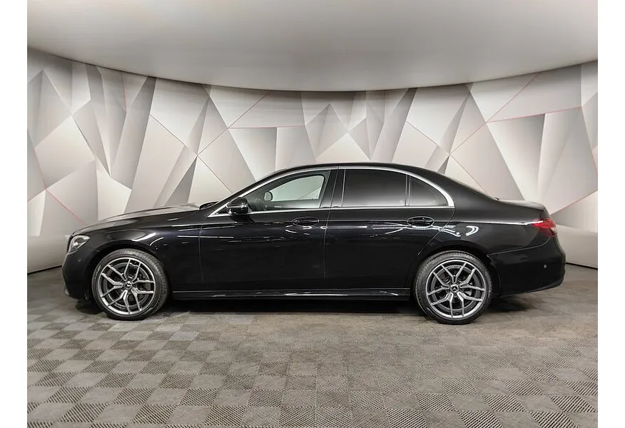 Mercedes-Benz E-Класс E 200 9G-TRONIC (197 л.с.) Sport (Локальная сборка) Черный в АВИЛОН. Слайд №5