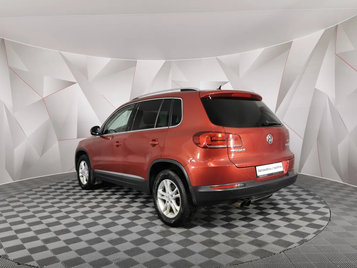 Volkswagen Tiguan 2.0 TSI 4Motion AT (170 л.с.) Sport&Style Красный в АВИЛОН. Слайд №4