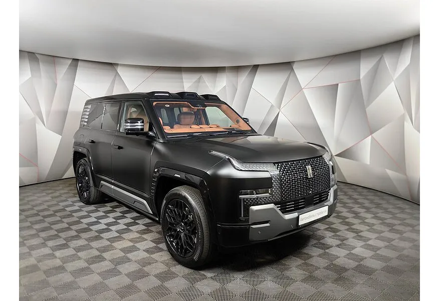 BYD Yangwang U8 2.0T PHEV AT AWD (1197 л.с.) Deluxe Edition Черный в АВИЛОН. Слайд №3