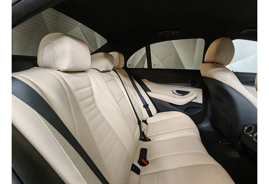 Mercedes-Benz E-Класс E 200 9G-TRONIC (197 л.с.) Sport (Локальная сборка) Черный в АВИЛОН. Слайд №16