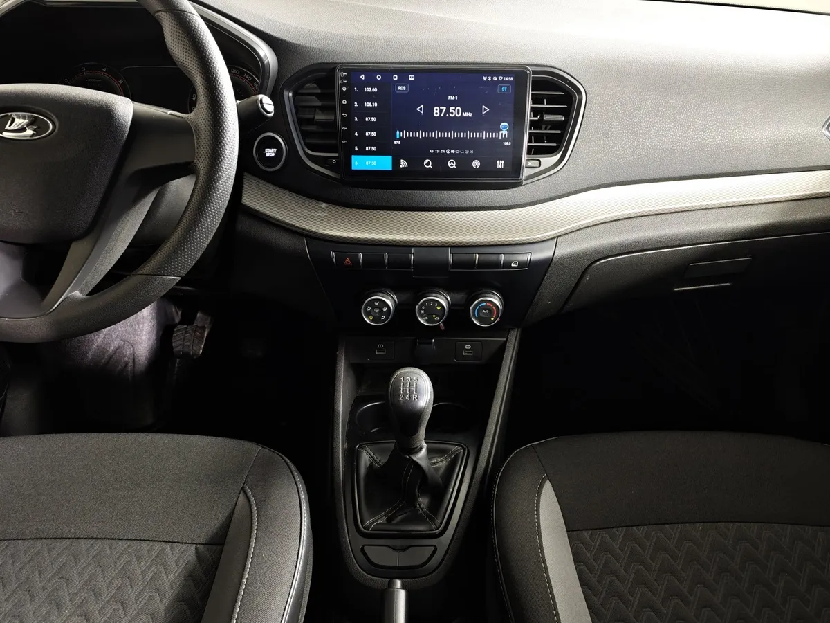ВАЗ (Lada) Vesta 1.6 MT (106 л.с.) Белый в АВИЛОН. Слайд №15