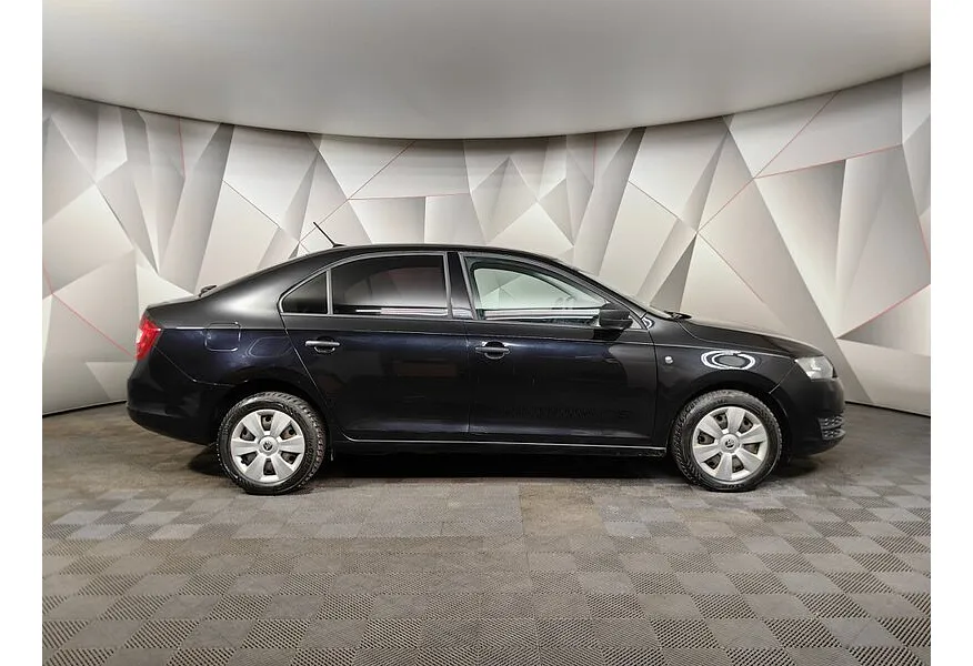 Skoda Rapid 1.6 AT (110 л.с.) Черный в АВИЛОН. Слайд №6