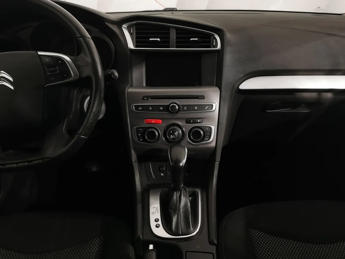 Citroen C4 1.6 VTi AT (116 л.с.) Серый в АВИЛОН. Слайд №9