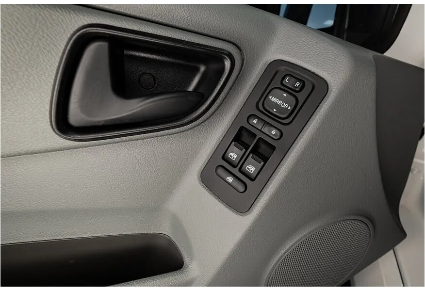 LIVE. Слайд №8