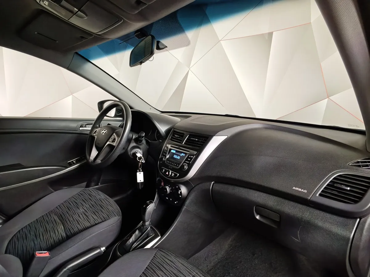 Hyundai Solaris 1.6 AT (123 л.с.) Comfort Черный в АВИЛОН. Слайд №10