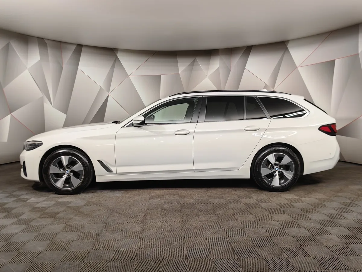 BMW 5 серия 520d Steptronic (190 л.с.) Белый в АВИЛОН. Слайд №5