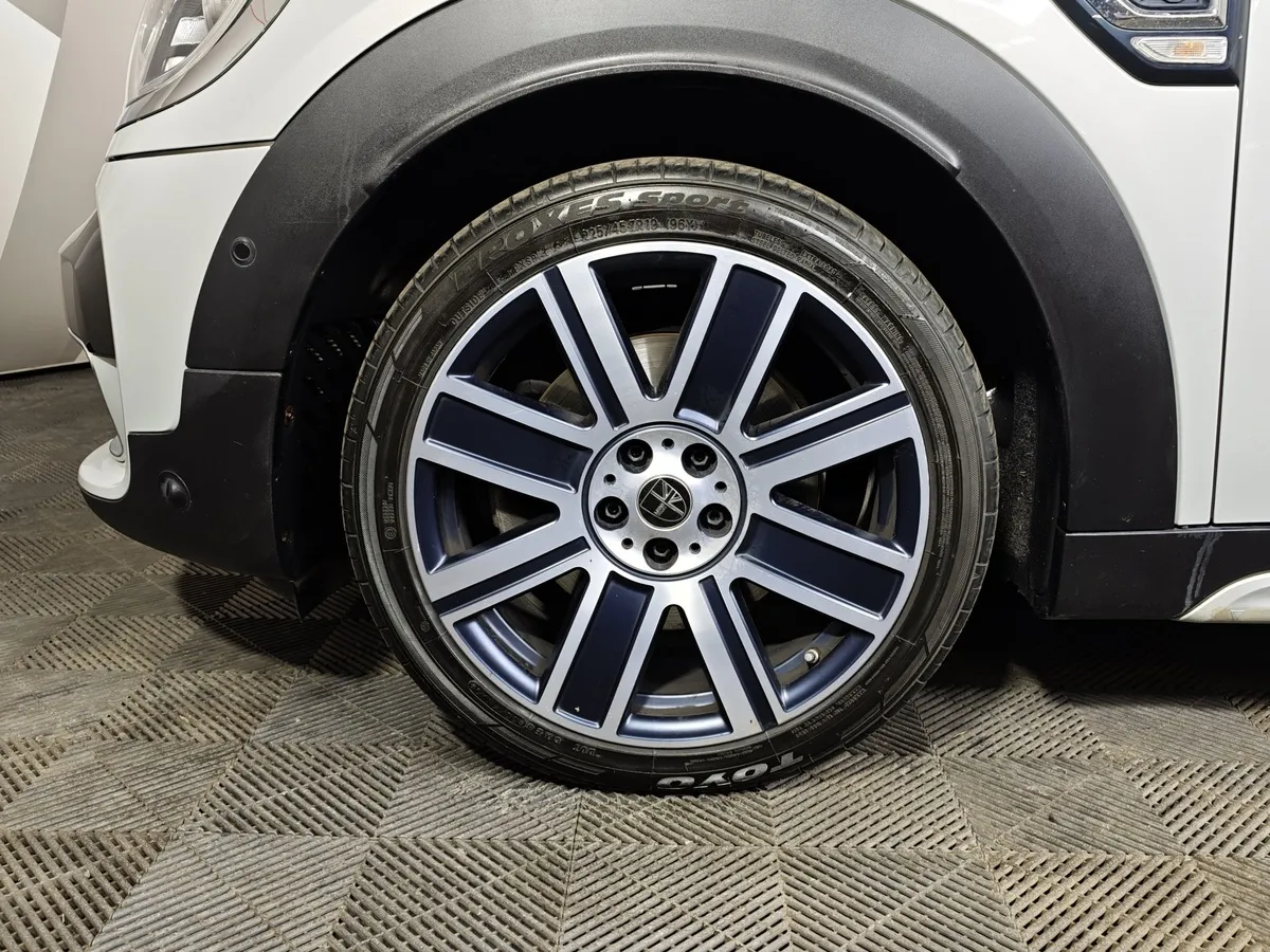 Mini Countryman Cooper S 2.0 AT ALL4 (192 л.с.) Белый в АВИЛОН. Слайд №7