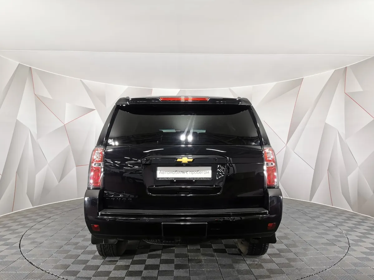 Chevrolet Tahoe 6.2 AT 4WD (409 л.с.) Черный в АВИЛОН. Слайд №8