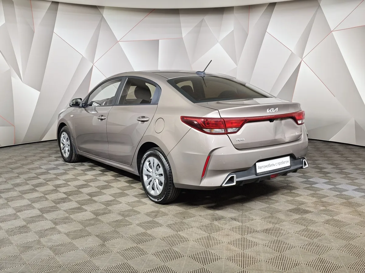 Kia Rio 1.6 AT (123 л.с.) Luxe Серый в АВИЛОН. Слайд №4
