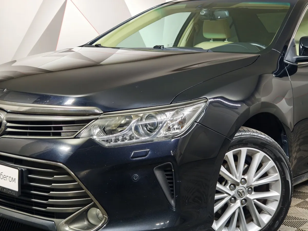 Toyota Camry 2.5 AT (181 л.с.) Черный в АВИЛОН. Слайд №10