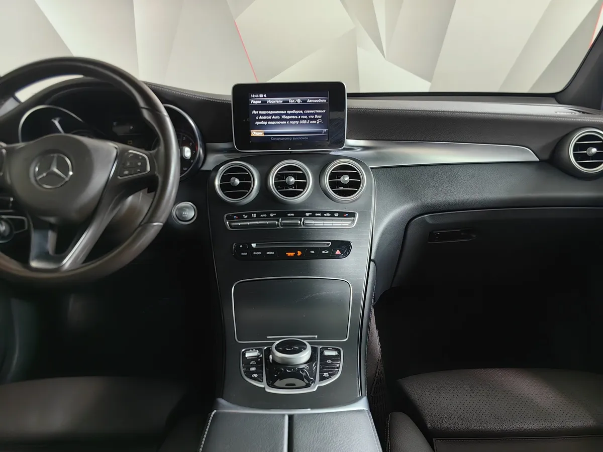 Mercedes-Benz GLC 300 9G-TRONIC 4MATIC (249 л.с.) Sport Plus (Локальная сборка) Белый в АВИЛОН. Слайд №15