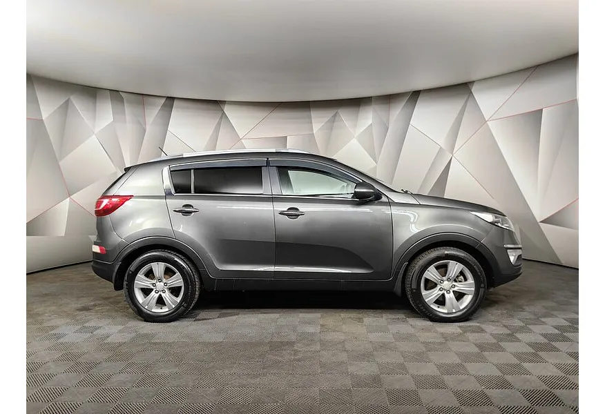 Kia Sportage 2.0 AT AWD (150 л.с.) Серебристый в АВИЛОН. Слайд №6