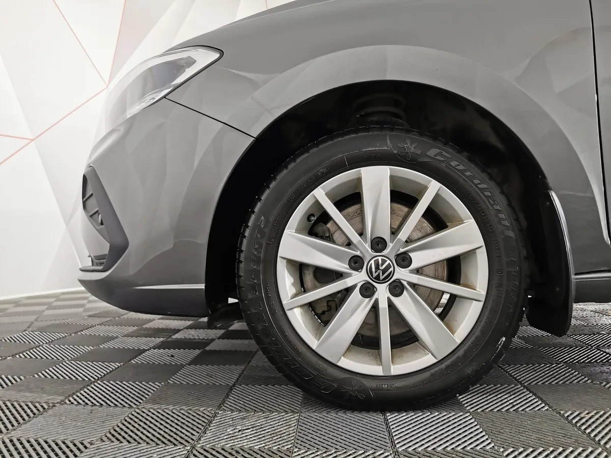Volkswagen Polo 1.6 MT (105 л.с.) Trendline Серый в АВИЛОН. Слайд №9