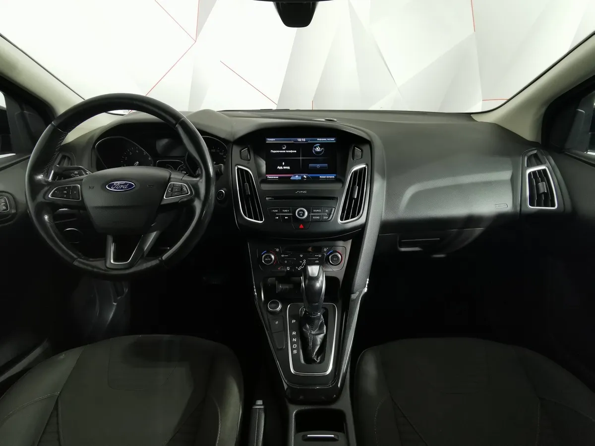 Ford Focus 1.5 EcoBoost AT (150 л.с.) Titanium Черный в АВИЛОН. Слайд №15