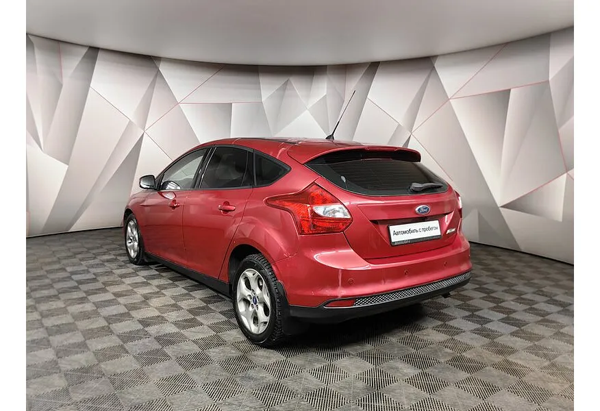 Ford Focus 1.6 Ti-VCT PowerShift (125 л.с.) Trend Красный в АВИЛОН. Слайд №4 Ford Focus 1.6 Ti-VCT PowerShift (125 л.с.) Trend Красный в АВИЛОН. Слайд №4