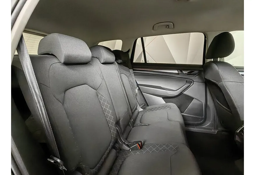 Skoda Kodiaq 1.4 TSI DSG (150 л.с.) Синий в АВИЛОН. Слайд №15