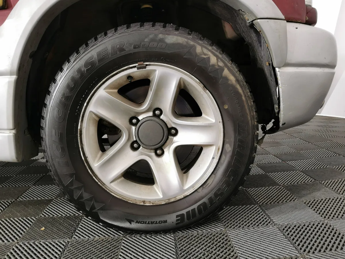 Suzuki Grand Vitara 2.5 AT 4WD (144 л.с.) Красный в АВИЛОН. Слайд №9