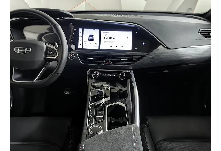 Geely Tugella 2.0 AT AWD (238 л.с.) Flagship Белый в АВИЛОН. Слайд №15