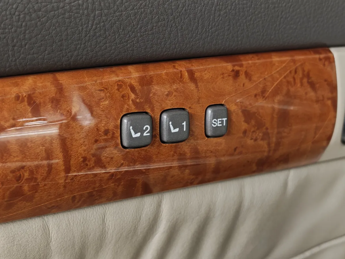 Lexus GX 470 AT (238 л.с.) Коричневый в АВИЛОН. Слайд №20