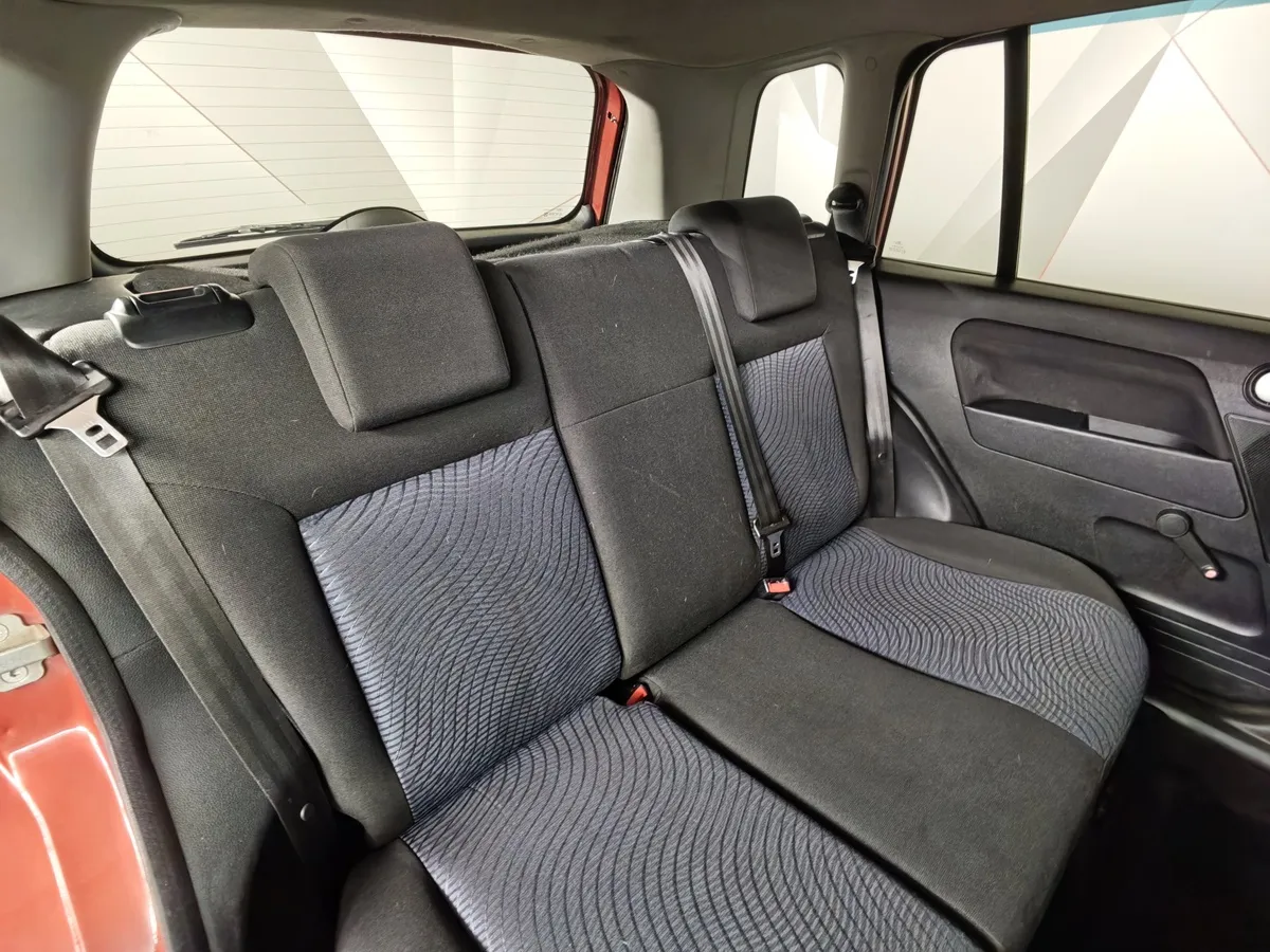 Ford Fusion 1.6 AT (100 л.с.) Elegance Красный в АВИЛОН. Слайд №15