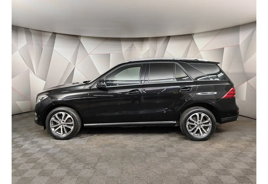 Mercedes-Benz GLE 350 d 4MATIC 9G-TRONIC (249 л.с.) Особая серия Черный в АВИЛОН. Слайд №5